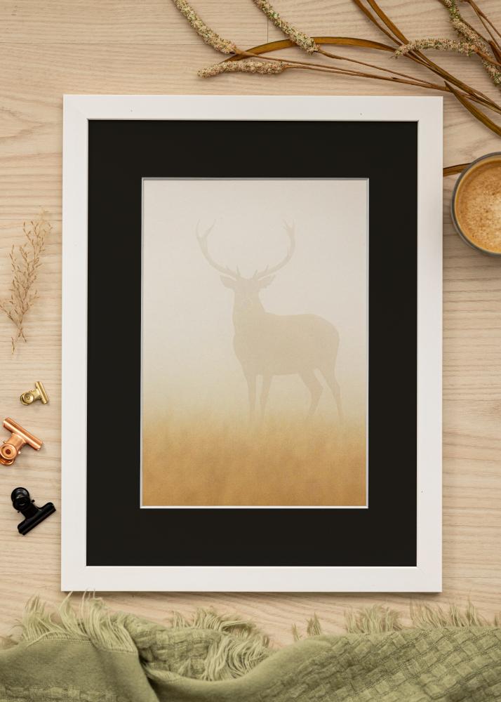 Ram med passepartou Frame White Wood 70x90 cm - Picture Mount Black 60x80 cm