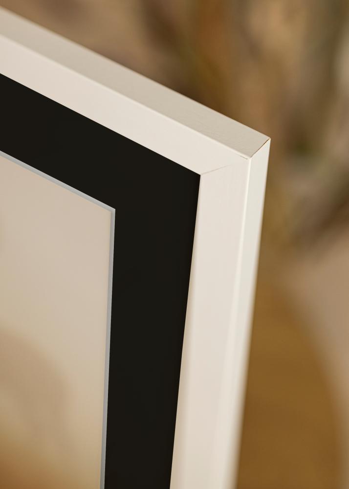 Ram med passepartou Frame White Wood 70x90 cm - Picture Mount Black 60x80 cm