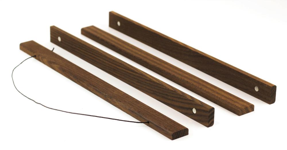 Estancia Poster hangers Walnut - 90 cm