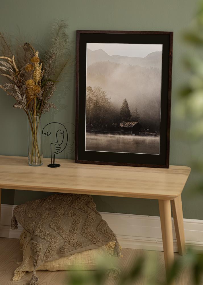 Ram med passepartou Frame Trendy Walnut 40x50 cm - Picture Mount Black 27.5x37 cm