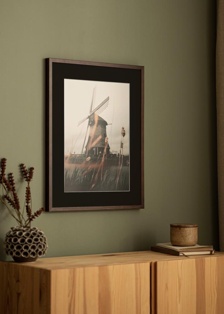 Ram med passepartou Frame E-Line Walnut 40x50 cm - Picture Mount Black 27.5x37 cm