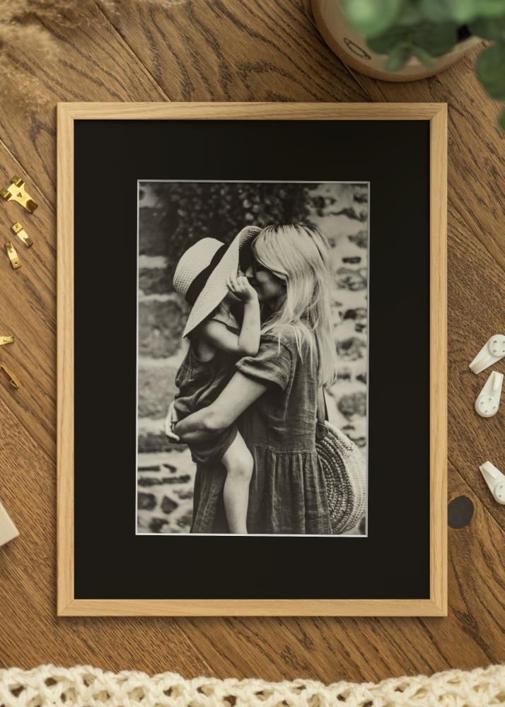 Ram med passepartou Frame Edsbyn Oak 30x40 cm - Picture Mount Black 20x28 cm