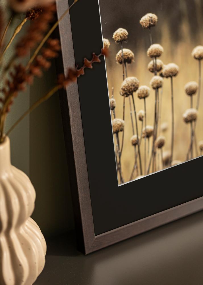 Ram med passepartou Frame Selection Walnut 60x60 cm - Picture Mount Black 50x50 cm