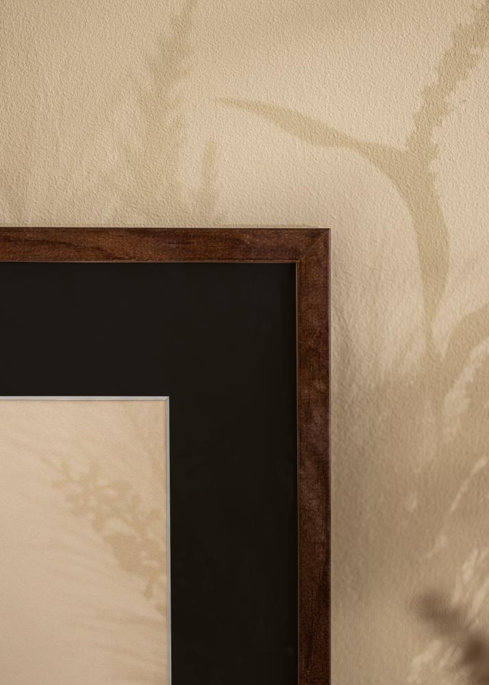 Ram med passepartou Frame E-Line Walnut 40x50 cm - Picture Mount Black 27.5x37 cm